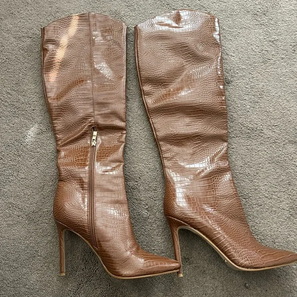 Billini Salaya Croc Boots - Picture 2 of 6